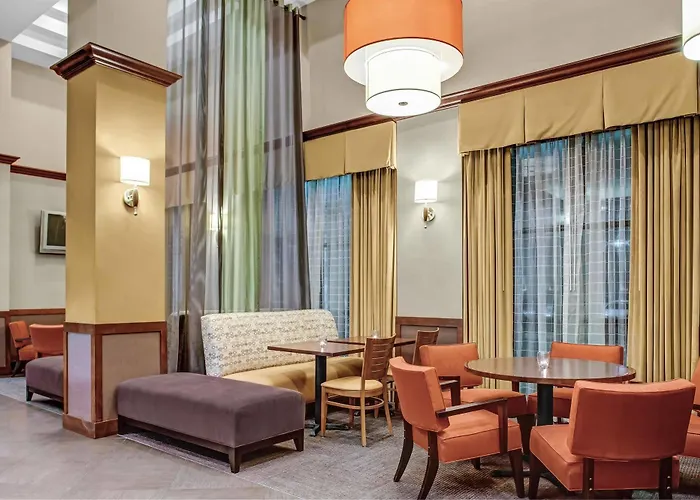 Hyatt Place Chicago 3*